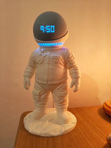 Echo dot astronaut - 5,